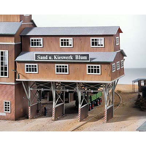 PIKO Sand Works Loading Bridge Kit HO Gauge 61123