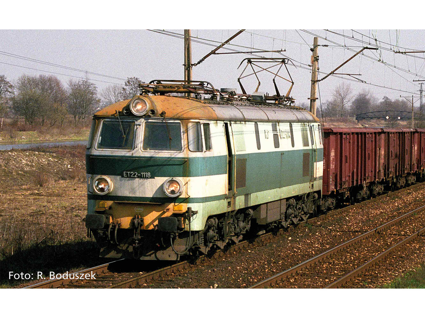 Piko Expert PKP ET22 Electric Locomotive V HO Gauge PK96343