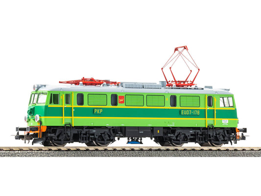 Piko Expert PKP EU07 Electric Locomotive V (DCC-Sound) PK96359 HO Gauge
