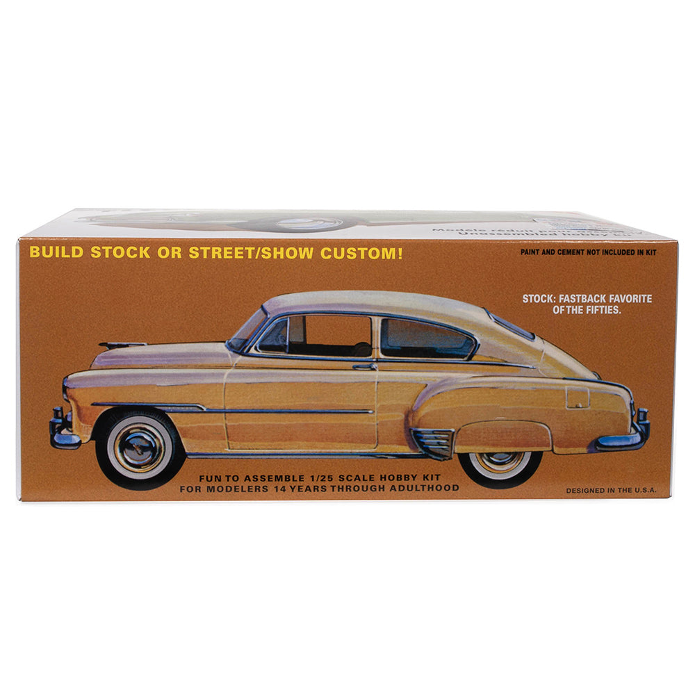 AMT 1378 1951 Chevy Fleetline 1:25 Model Kit