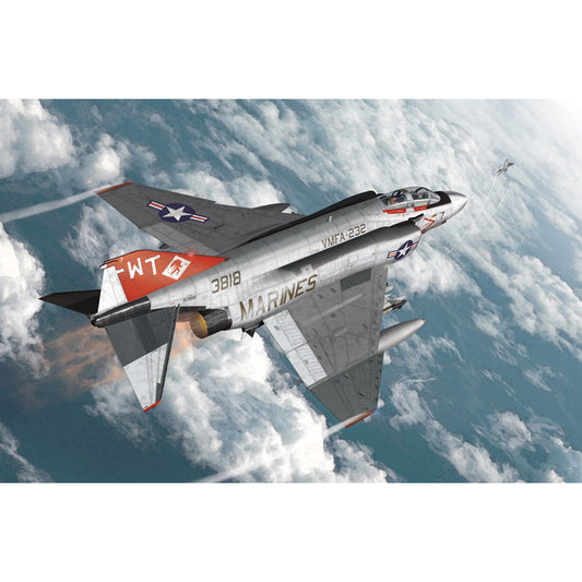 Academy 12556 USMC F-4J "VMFA-232 Red Devils" 1:72 Model Kit