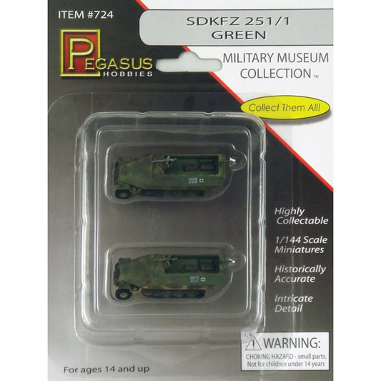 Pegasus 724 German Army SdKfz 251/1 Green Half-Track 1:144 Model Kit