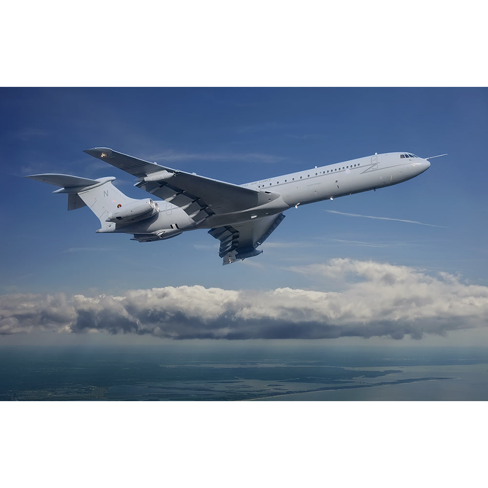 Roden ROD328 Vickers VC-10 K4 Type 1170 tanker 1:144 Model Kit