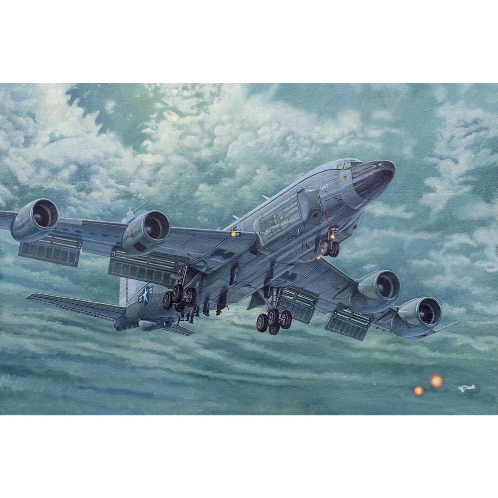 Roden 349 USAF Boeing RC-135V/W Rivet Joint 1:144 Plastic Model Kit