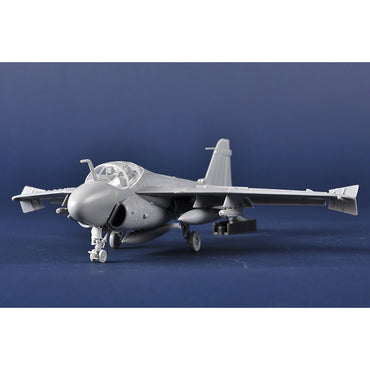 Trumpeter 01640 A-6A Intruder 1:72 Model Kit