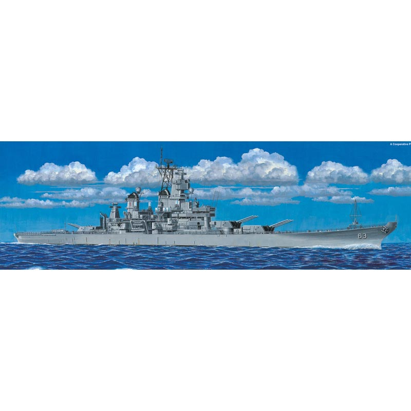 Trumpeter 5705 USS Missouri BB-63 (1991) 1:700 Model Kit