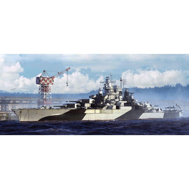 Trumpeter 5782 USS Tennessee BB-43 1944 1:700 Model Kit