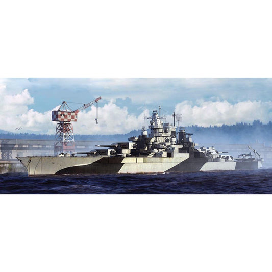 Trumpeter 5782 USS Tennessee BB-43 1944 1:700 Model Kit