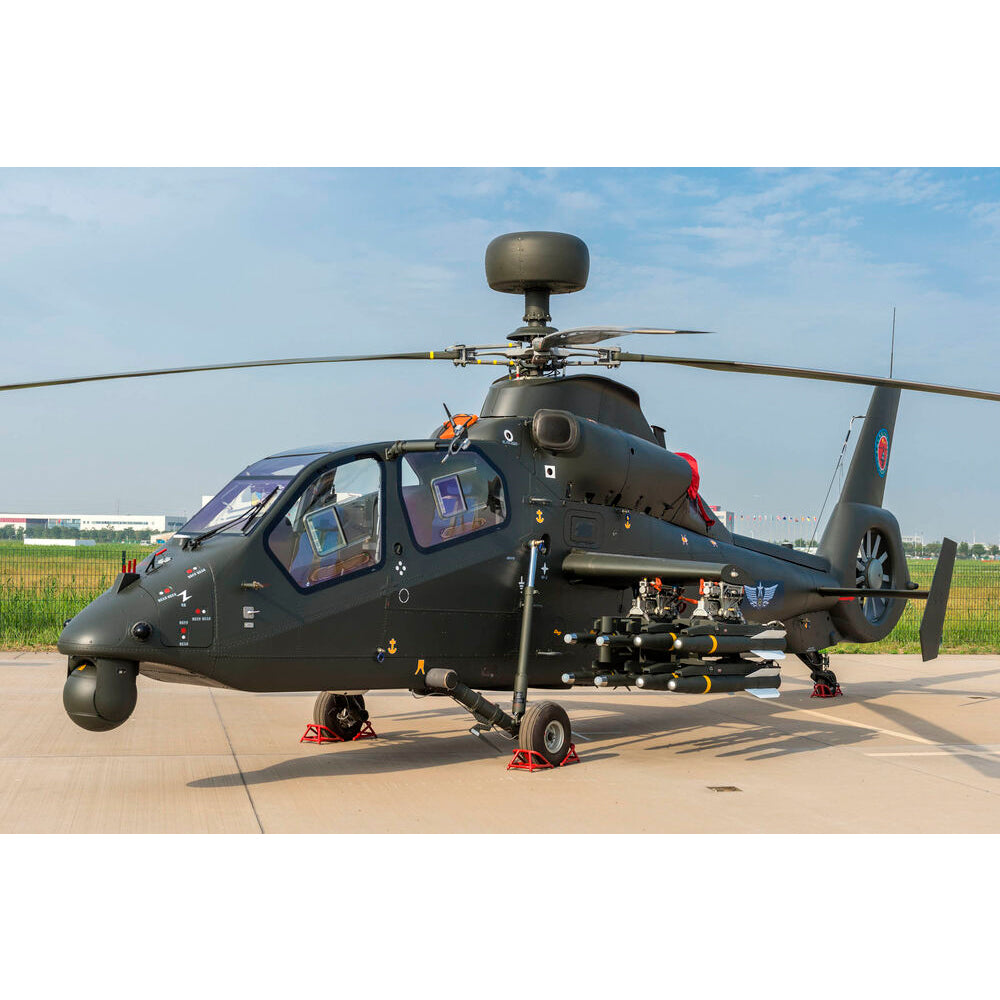 Trumpeter 05851 Z-19G Light Scout/Attack Helicopter 1:48 Model Kit