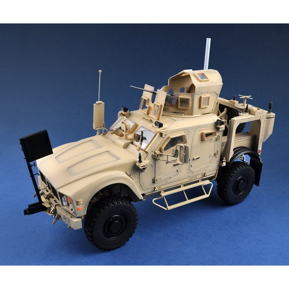 Trumpeter 7413 US M1240 M-ATV MRAP 1:72 Model Kit