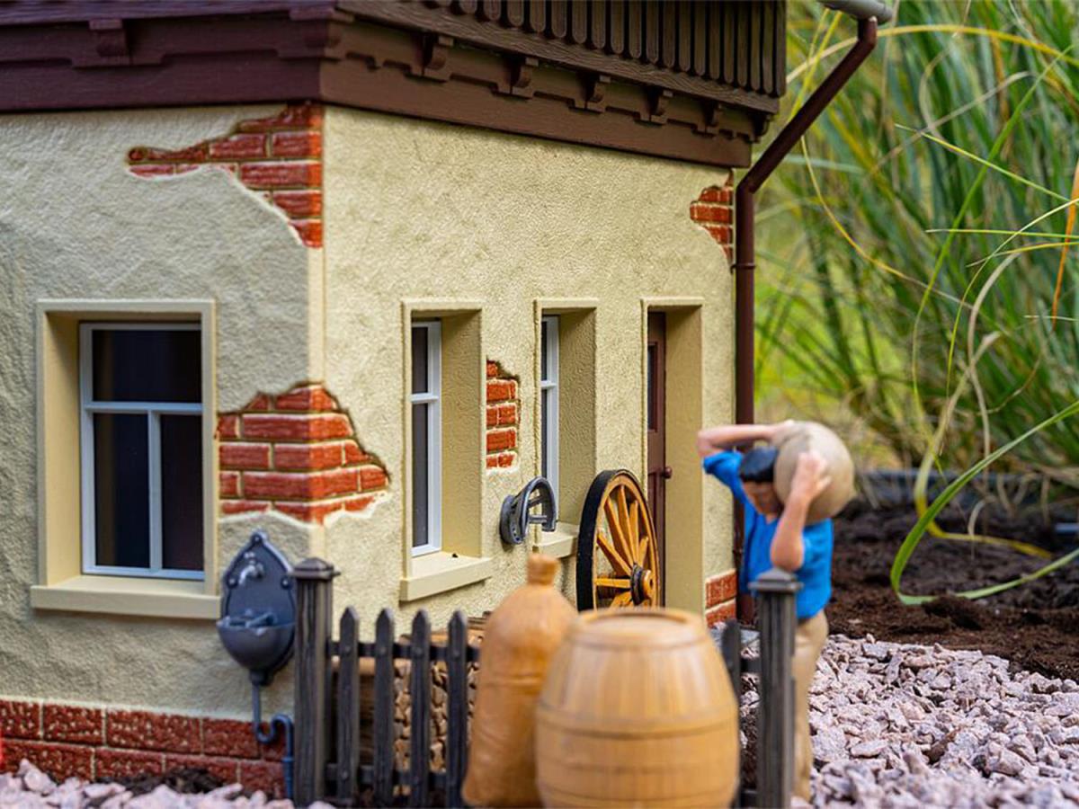 Pola 331179 Village Smithy Kit G Gauge