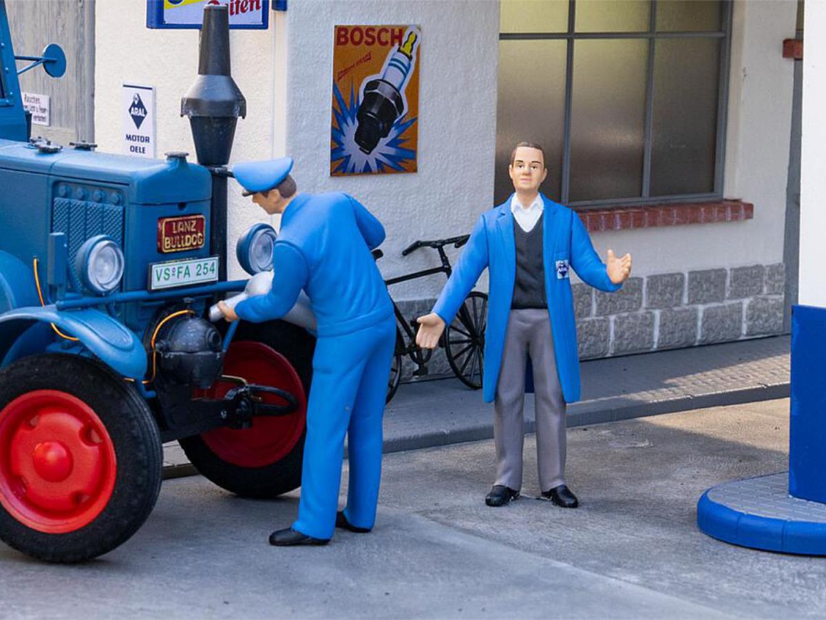Pola 331535 Petrol Station Staff (2) Figure Set G Gauge