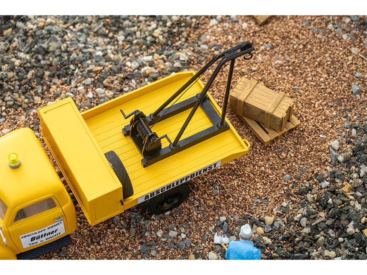 Pola Opel Blitz Tow Truck Kit PO331618 G Gauge
