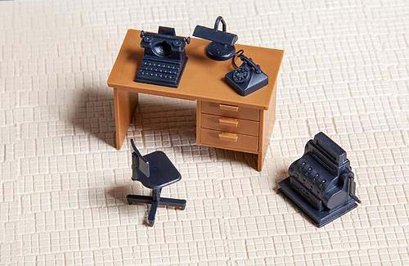 Pola Desk with Accessories Kit G Gauge PO333156