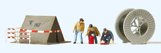 Preiser 10374 Telecomms Workers (3) and Accessories Exclusive Figure Set HO