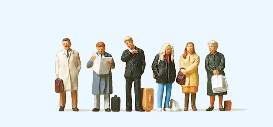Preiser 10411 Waiting Passengers (6) Exclusive Figure Set HO