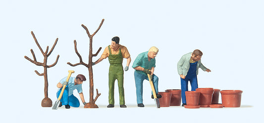 Preiser 10466 Garden Planting (4) Exclusive Figure Set HO