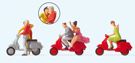 Preiser 10607 Vespa Riders (3) Exclusive Figure Set HO