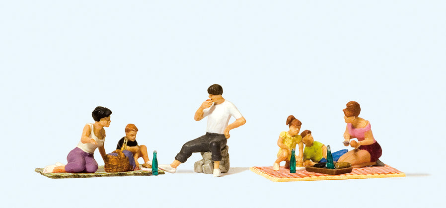 Preiser 10617 Picnic Scene (6) Exclusive Figure Set HO