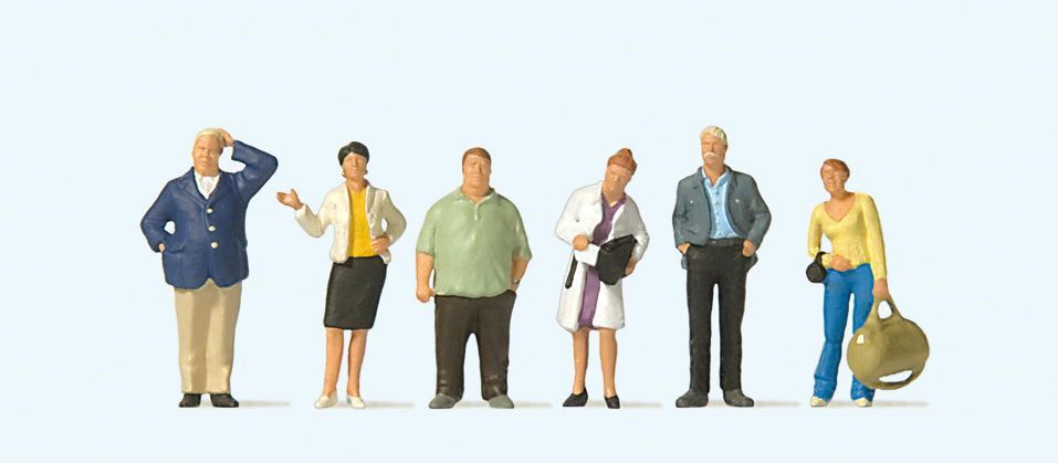Preiser 10734 Waiting Train Travellers (6) Exclusive Figure Set HO