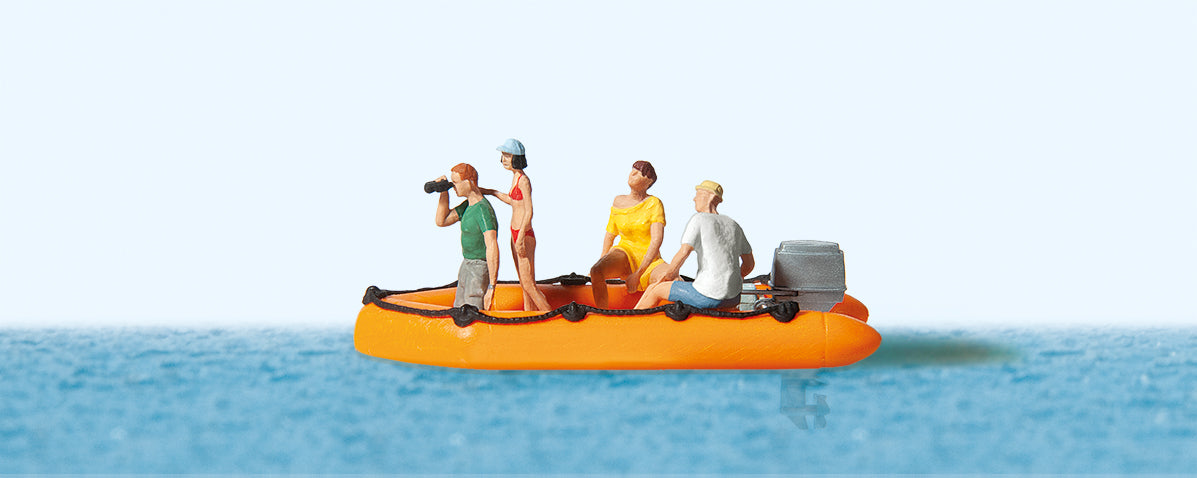 Preiser 10764  Family in Rubber Dinghy (4) Exclusive Figure Set HO