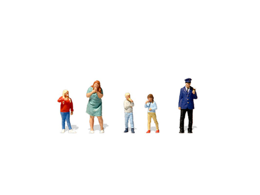 Preiser Enjoying Ice Cream (5) Exclusive Figure Set PR10815 HO Gauge