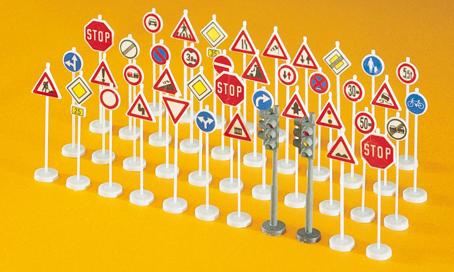 Preiser 18203 Traffic Signs (40) Kit HO