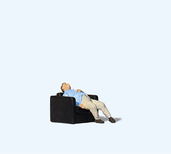 Preiser Taking a Nap Figure PR28260 HO Gauge