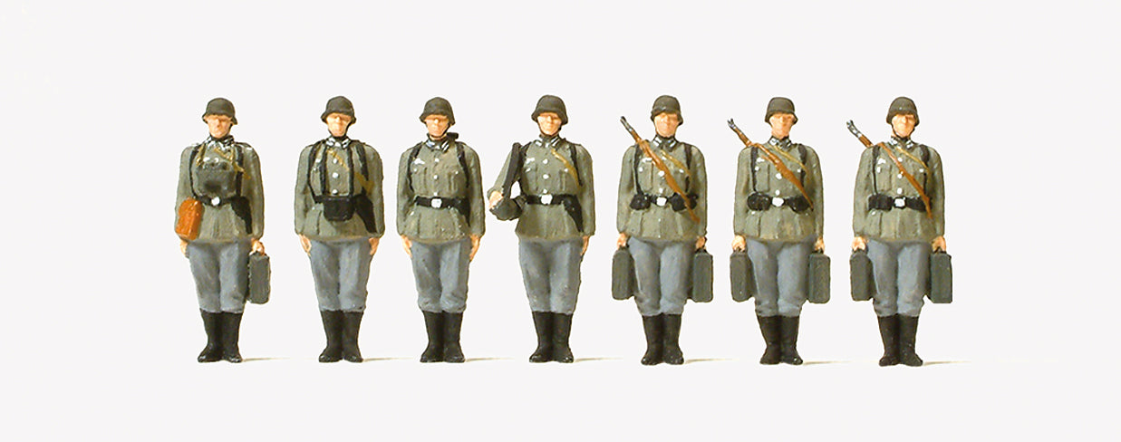 Preiser 72536 German Reich 1939-45 Infantry Riflemen Lined Up (7) Kit