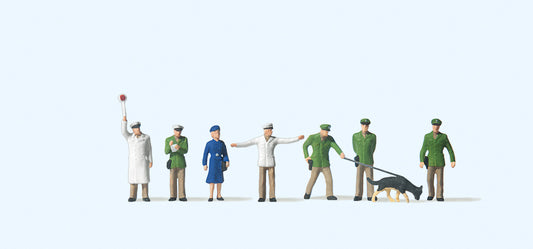 Preiser 79031 Police (7) and Dog Figure Set N Gauge
