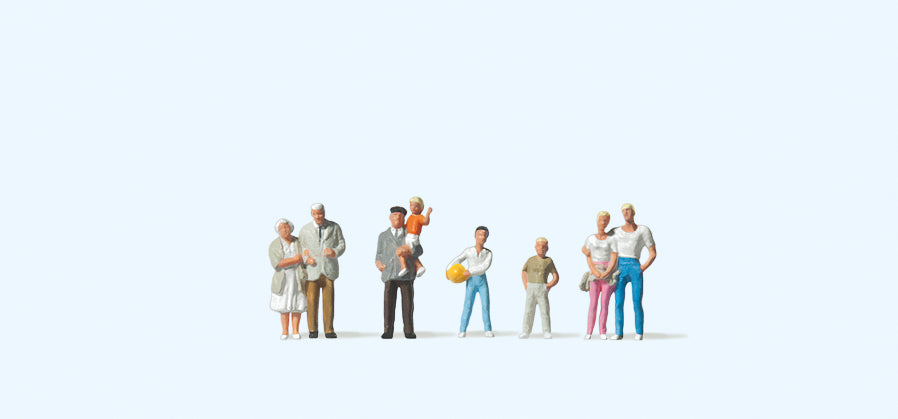Preiser 79086 Spectators (8) Figure Set N Gauge