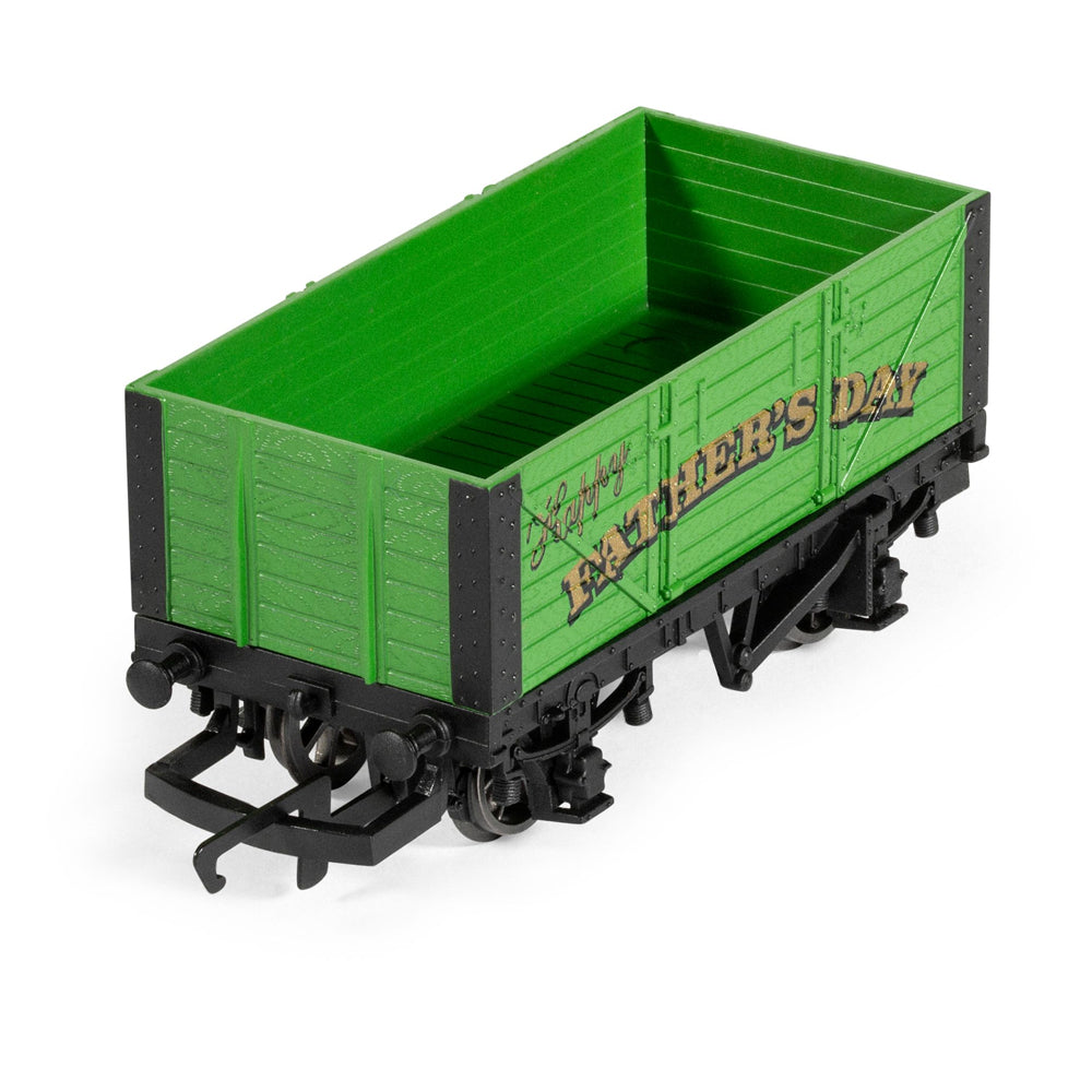 Hornby R60284 2025 Fathers Day Wagon