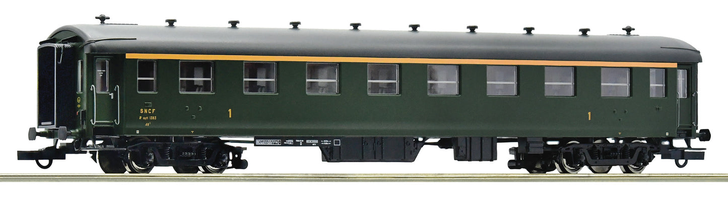 Roco SNCF AB 1st Class Express Coach IV HO Gauge RC6200004