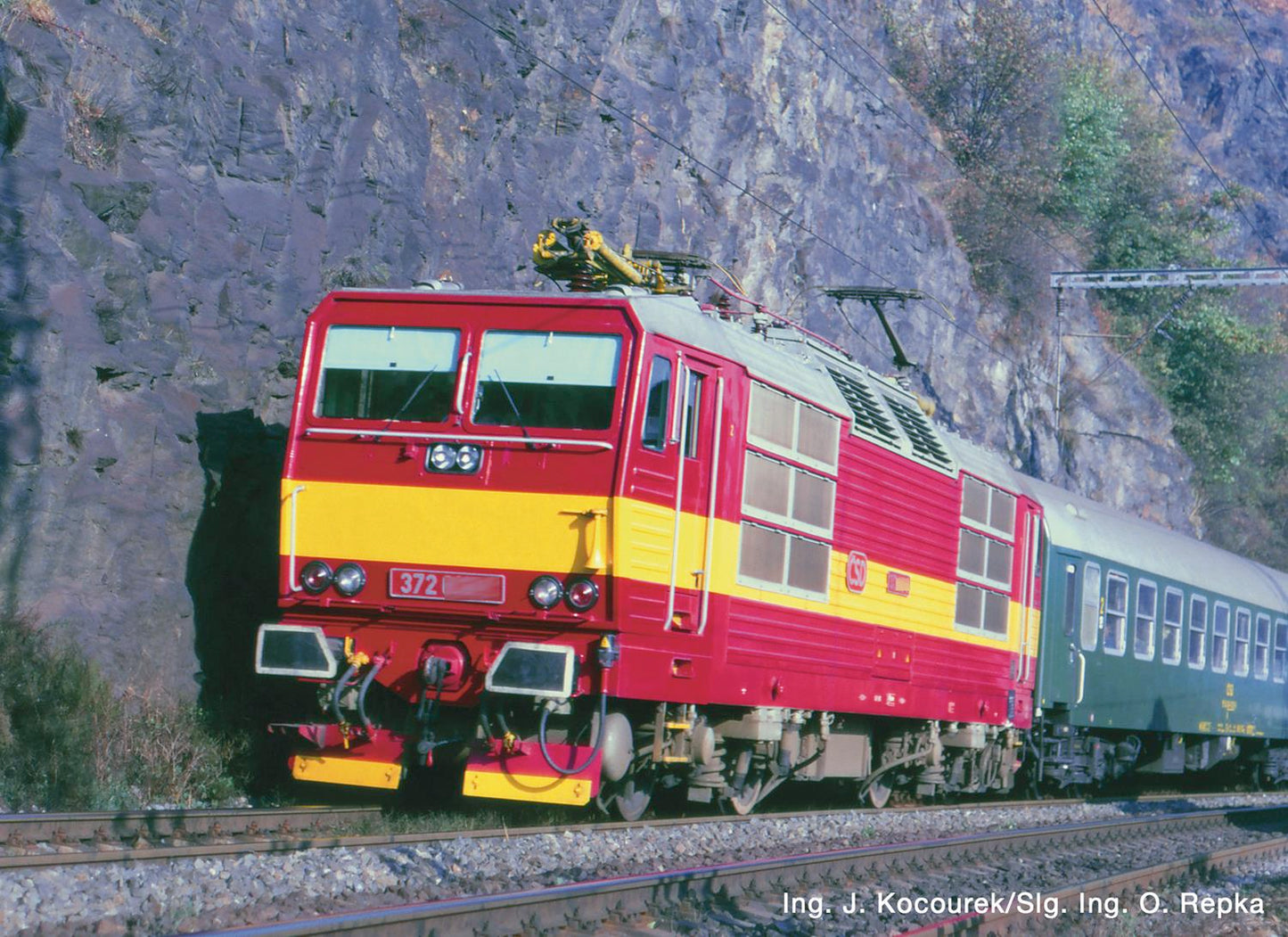 Roco 71221 CSD Rh372 Electric Locomotive IV HO