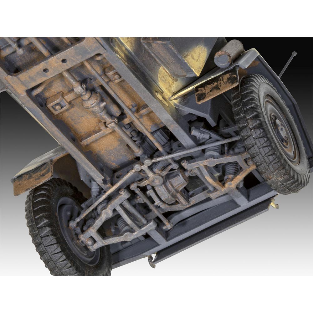 Revell 03335 German Command Armoured Vehicle Sd.Kfz.247 Ausf.B 1:35 Model Kit