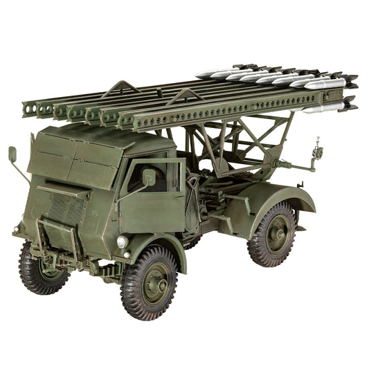 Revell 03338 BM-13-16 on W.O.T. 8 Chassis 1:35 Model Kit