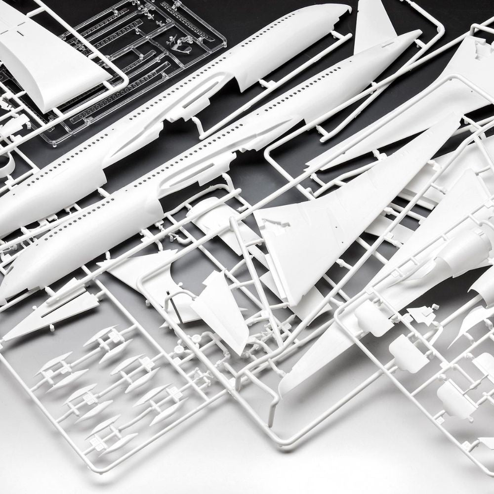 Revell 03773 Airbus A350-900 Turkish Airlines 1:144 Model Kit
