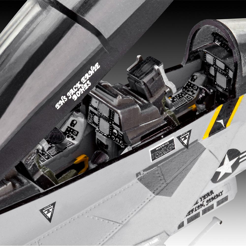 Revell 03834 F/A18F Super Hornet 1:72 Plane Model Kit