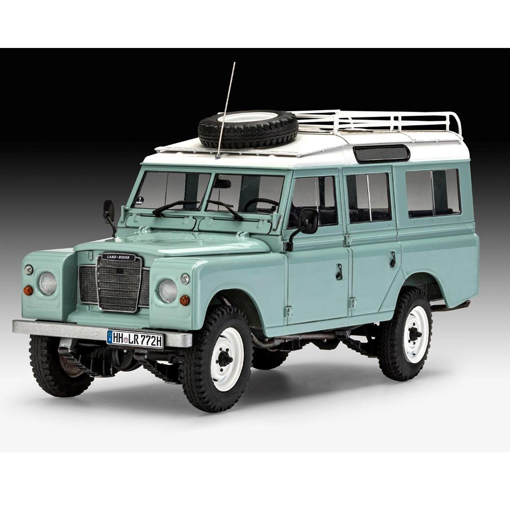 REVELL Land Rover Series III 1:24 Car Model Kit 07047