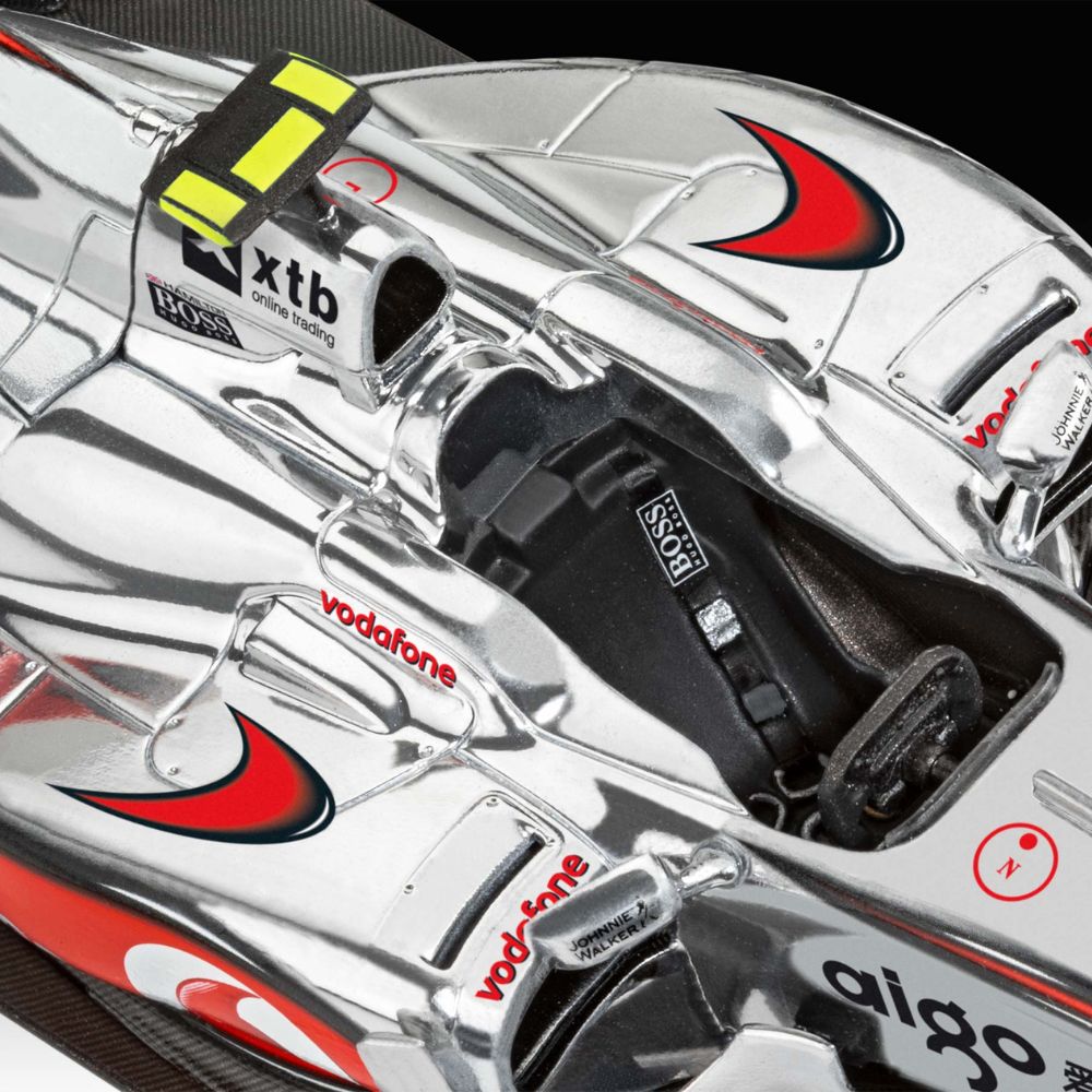 Revell 07096 Vodafone McLaren Mercedes MP4-25 "L. Hamilton" 1:24 Model Kit