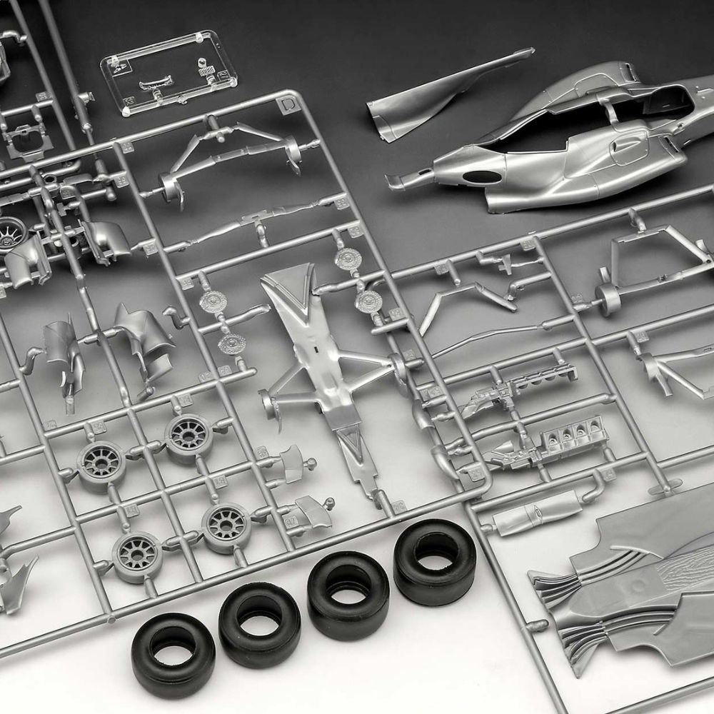 Revell 07096 Vodafone McLaren Mercedes MP4-25 "L. Hamilton" 1:24 Model Kit