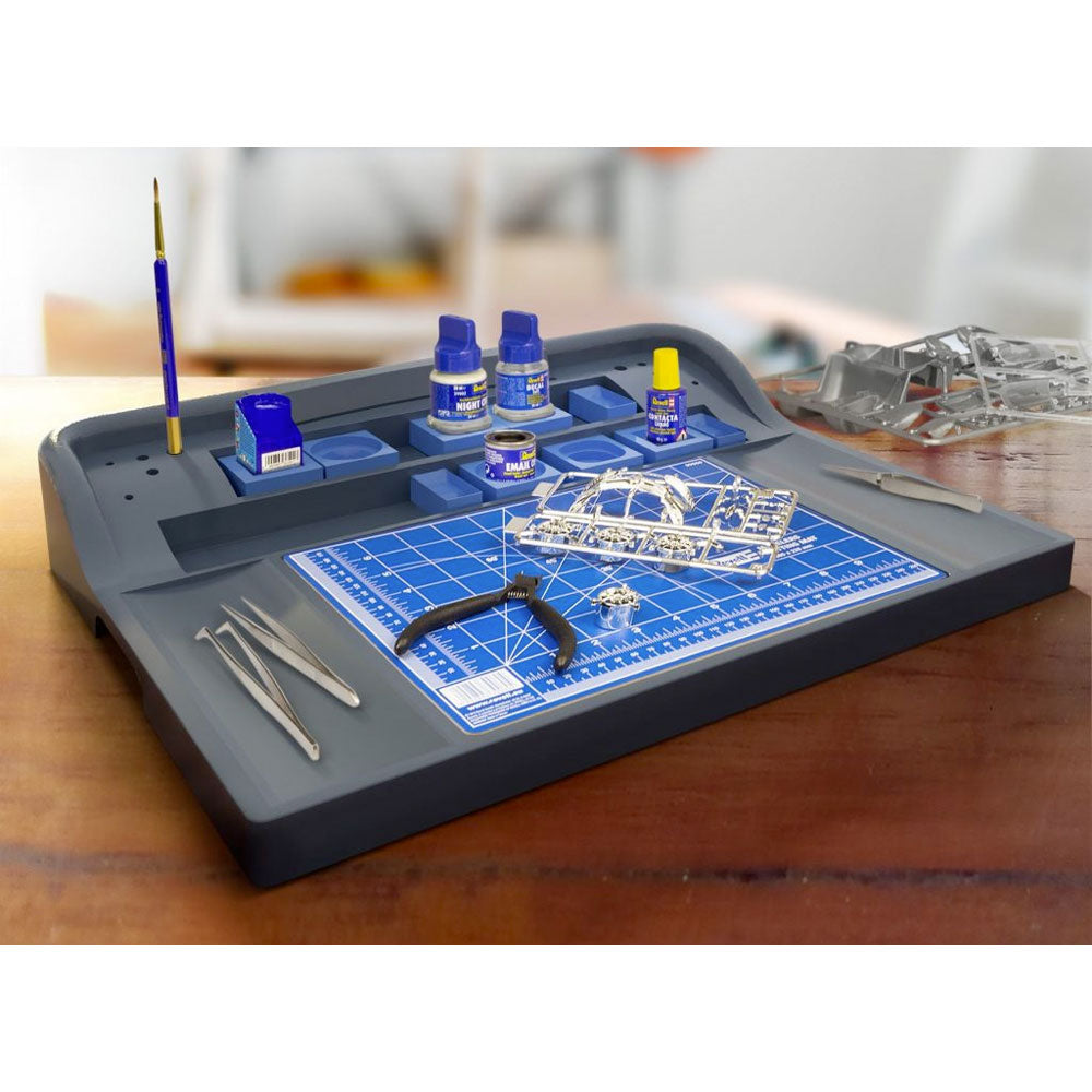 Revell 39085 Work Station for Plastic Model Kit Making 39085