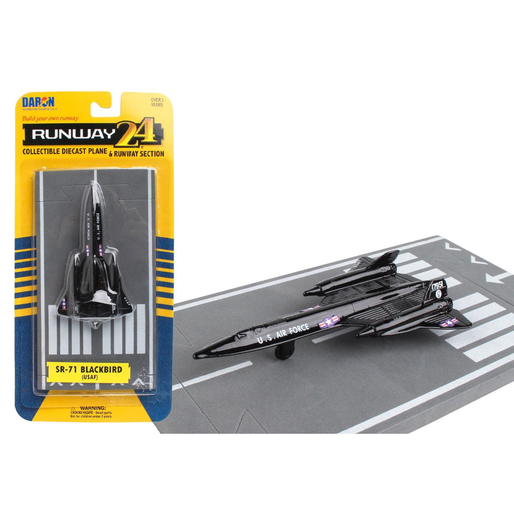 Runway24 SR-71 Blackbird - Aircraft/Airport Toy by Daron RW230