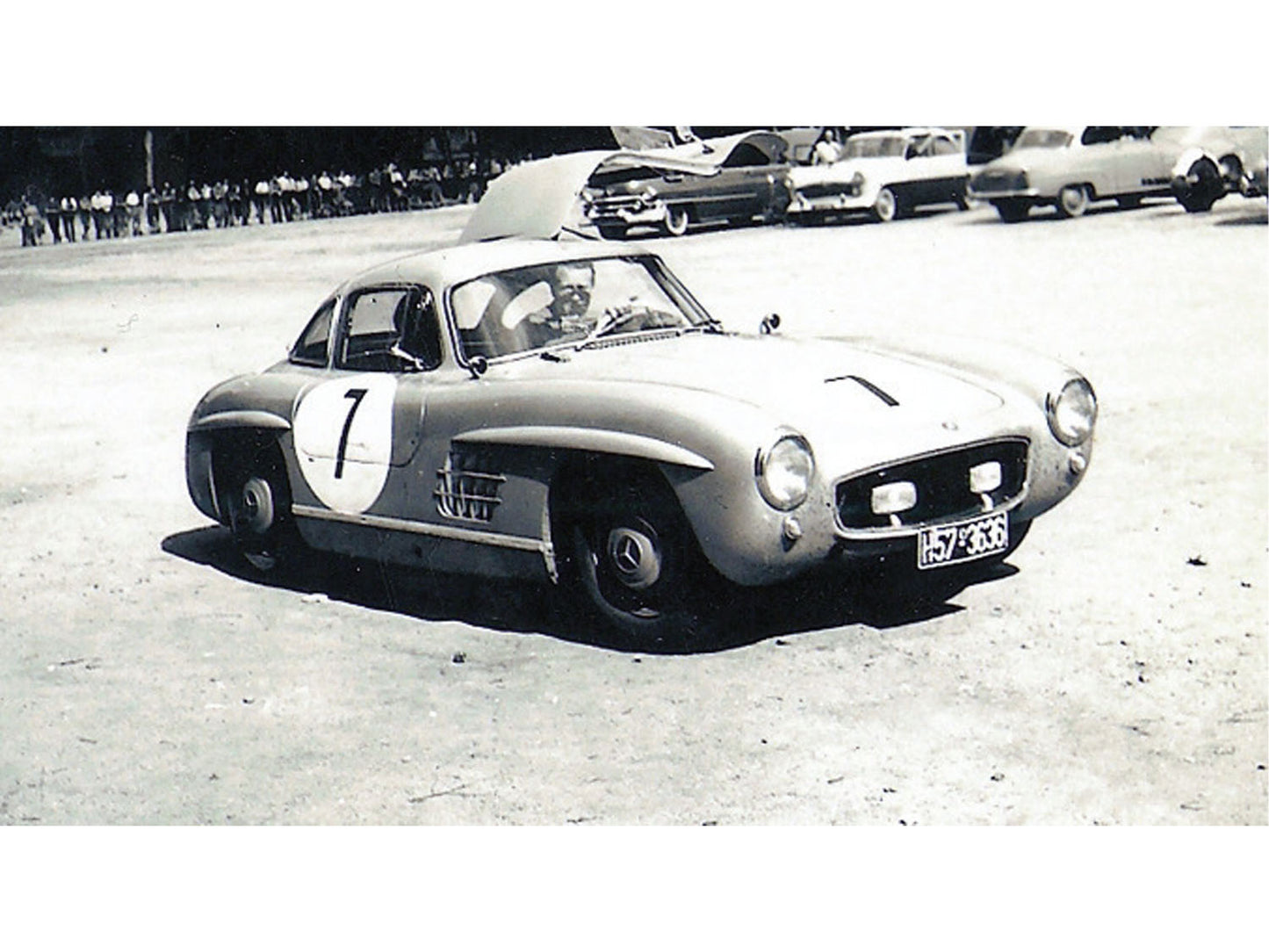 SCX Mercedes-Benz 300 SL Coupe 24hr Le Mans '56 SCXU10568 1:32