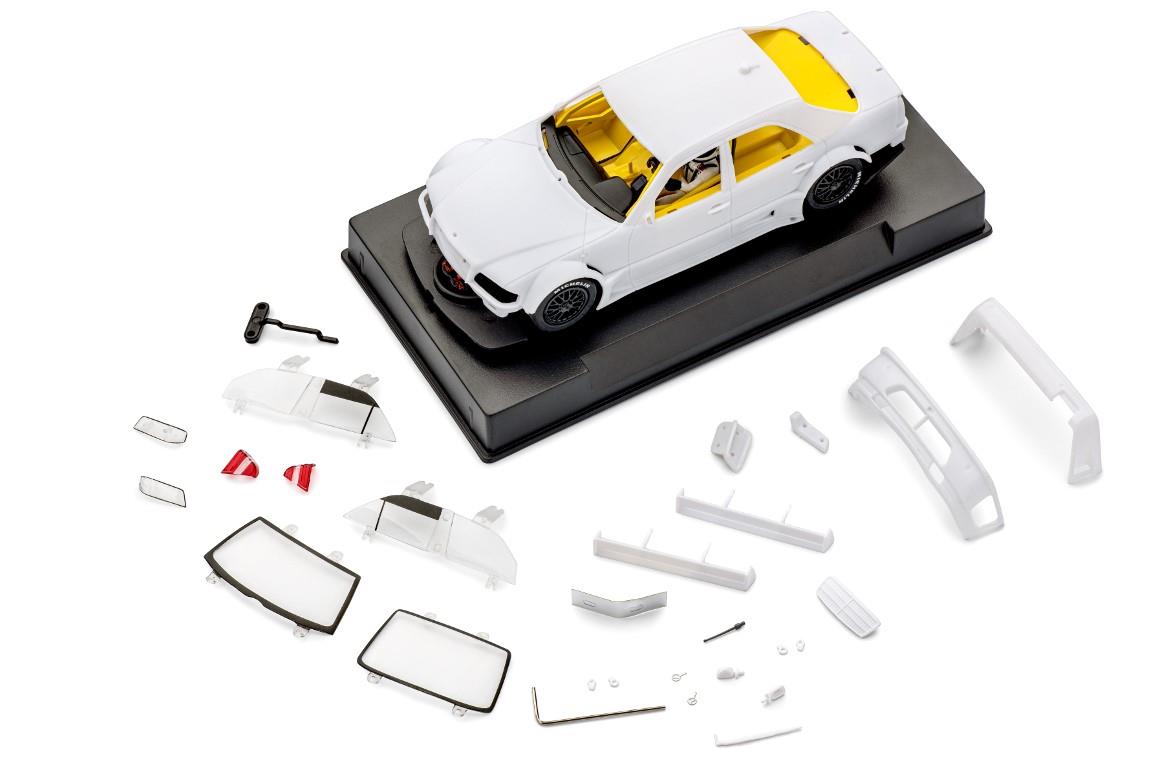 Slot It CA53Z  Mercedes C Class White Kit w/Pre-Assembled Painted Parts 1:32