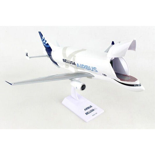 Sky Marks 1090 Airbus Beluga XL 1:200 Plastic Model
