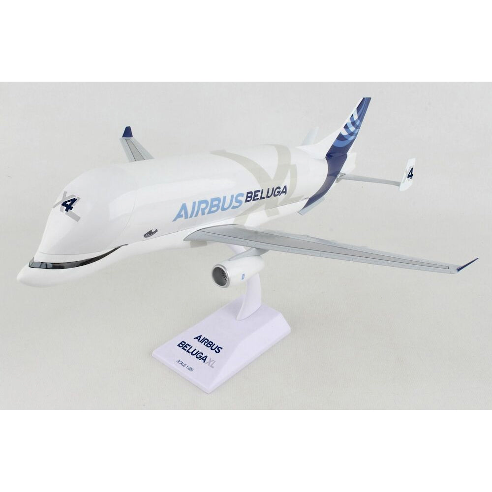 Sky Marks 1090 Airbus Beluga XL 1:200 Plastic Model