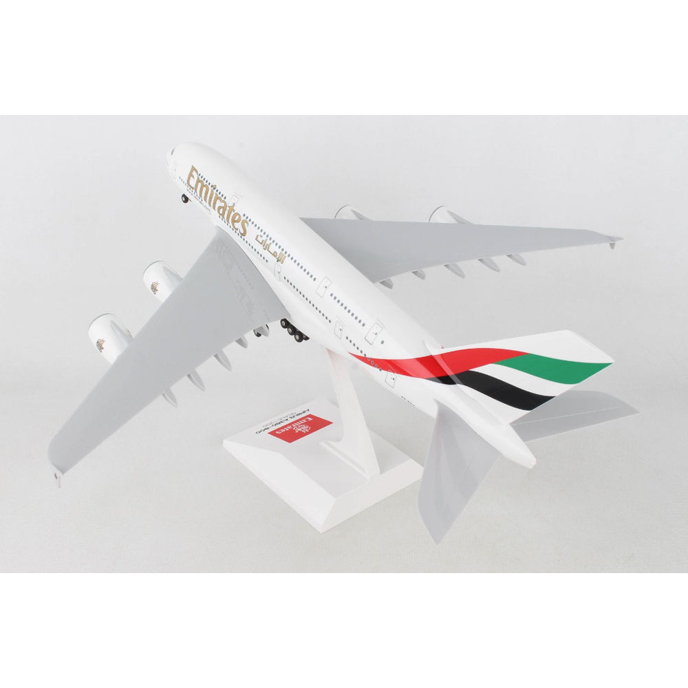 Sky Marks 698 Emirates Airbus A380-800 w/Gear 1:200 Model