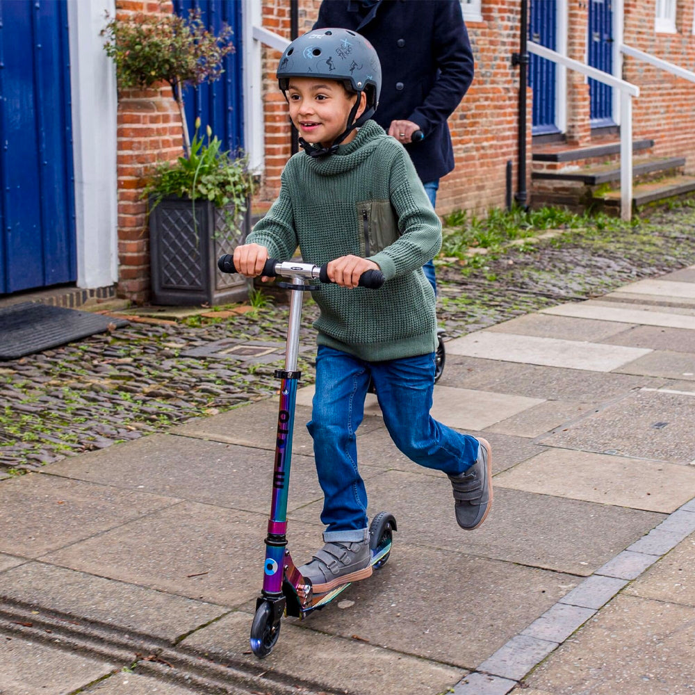 Neochrome Sprite Micro Scooter with LED Light-Up Wheels Age 5-12 SPR18NEO
