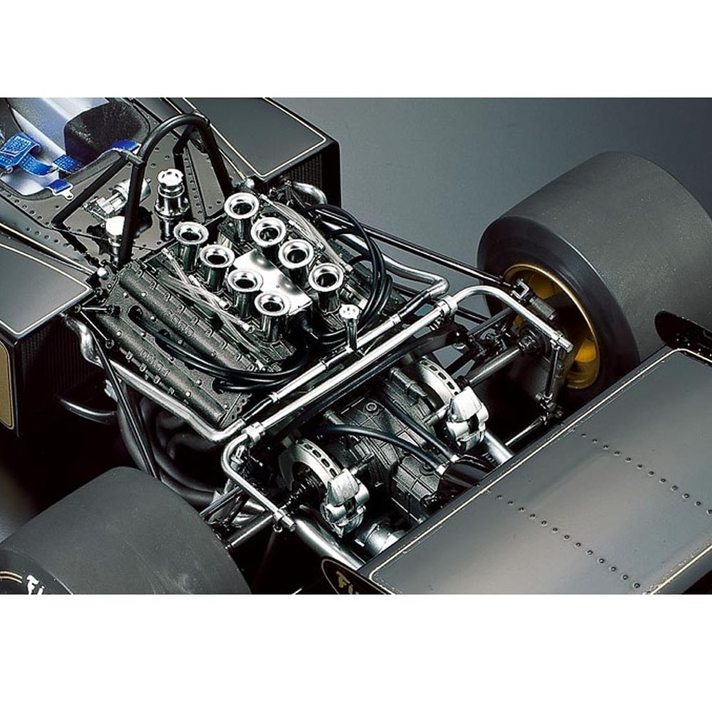 Tamiya 12046 Team Lotus Type 72D 1972 1:12 Model Kit
